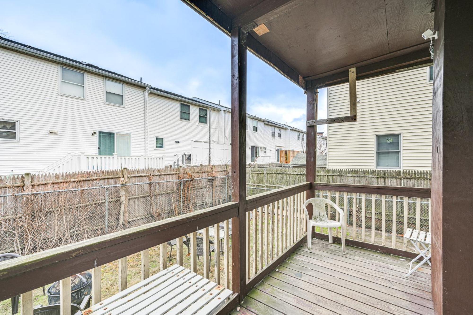 Medford Apartment Rental, 5 Mi To Downtown Boston Exterior photo